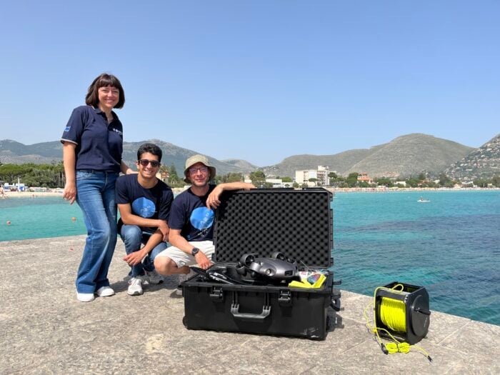 UNDERWATER SURVEYS AND SAMPLING