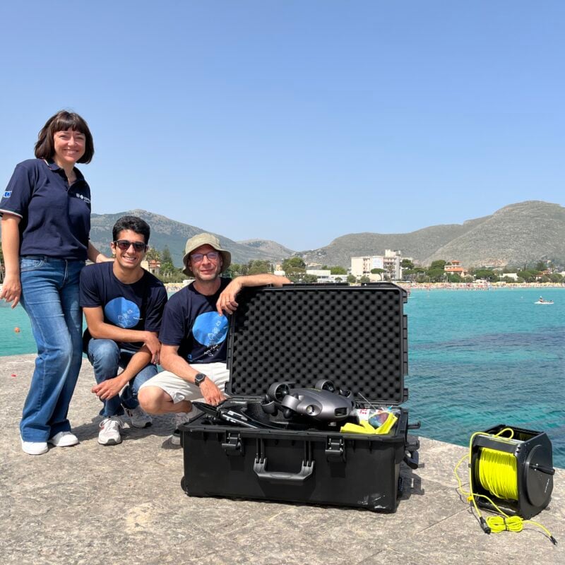 UNDERWATER SURVEYS AND SAMPLING